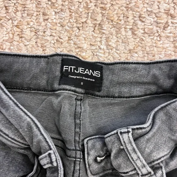 FITJEANS grey Straight Leg Jeans size Small authentic elastic denim designer - Picture 3 of 6